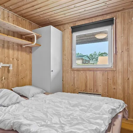 Feriehus Awesome In With Sauna